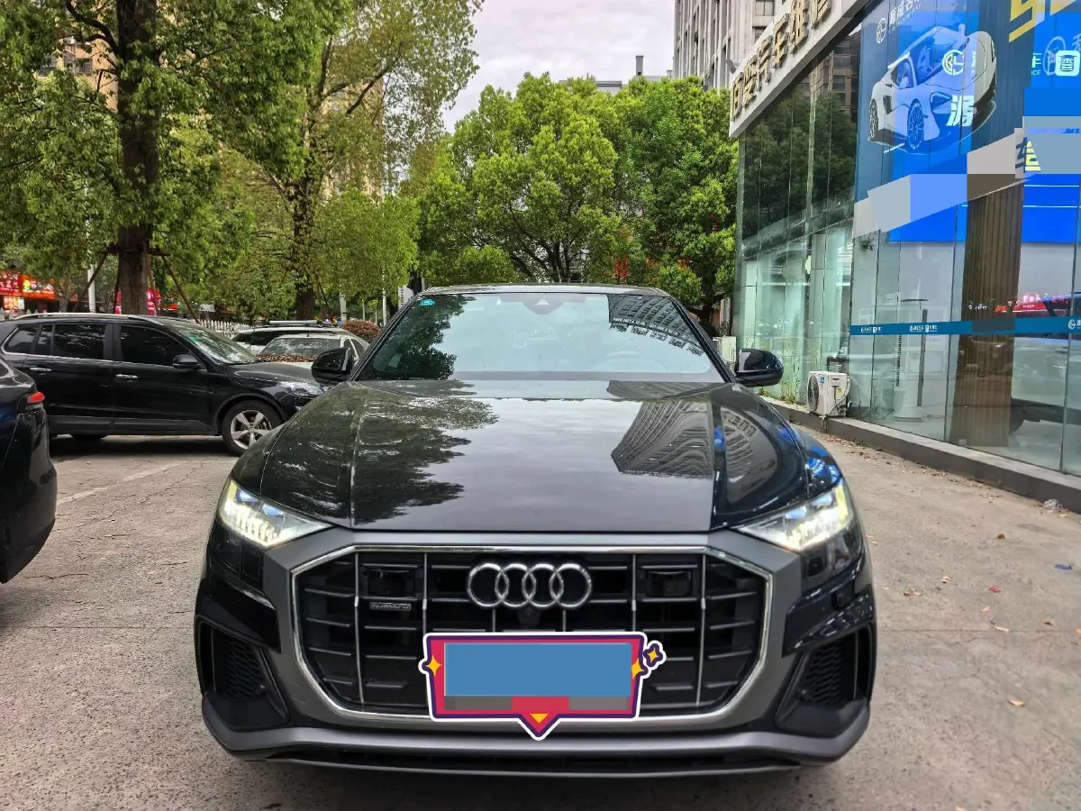 2023 Audi Q8 3.0T 340HP V6 8AT,autocango,china used car exporter,china ev exporter,chinese used car exporter,chinese used ev exporter