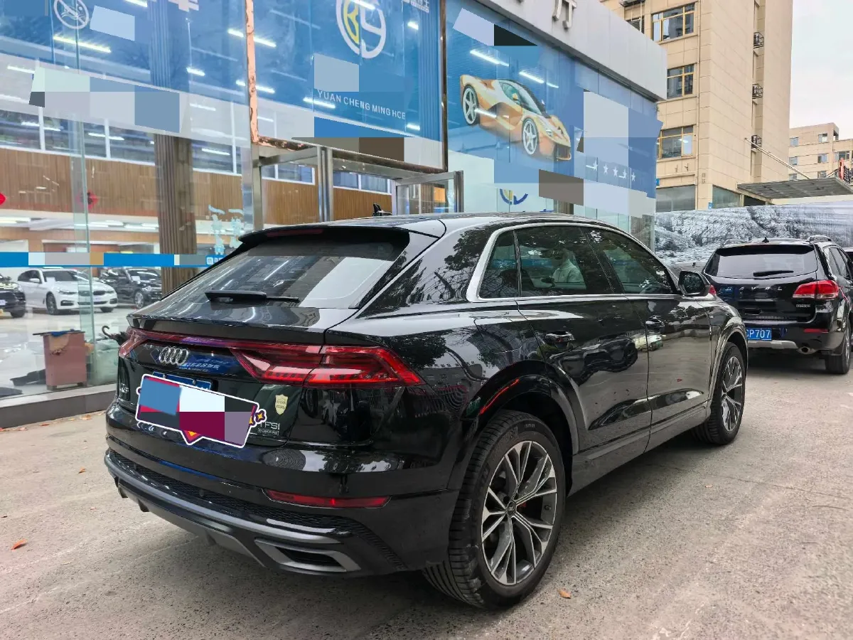 2023 Audi Q8 3.0T 340HP V6 8AT,autocango,china used car exporter,china ev exporter,chinese used car exporter,chinese used ev exporter