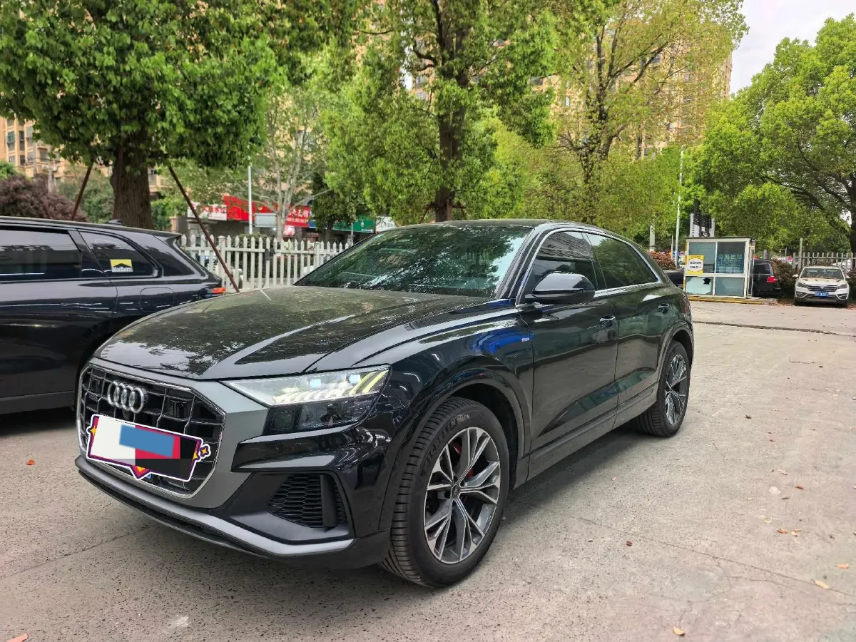 2023 Audi Q8 3.0T 340HP V6 8AT,autocango,china used car exporter,china ev exporter,chinese used car exporter,chinese used ev exporter