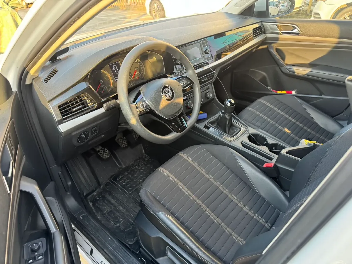 2018 Soueast DX7 1.5T 156HP L4 6MT,autocango,china used car exporter,china ev exporter,chinese used car exporter,chinese used ev exporter