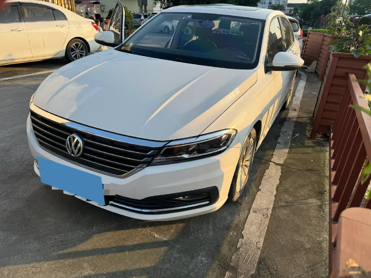 2018 Soueast DX7 1.5T 156HP L4 6MT,autocango,china used car exporter,china ev exporter,chinese used car exporter,chinese used ev exporter