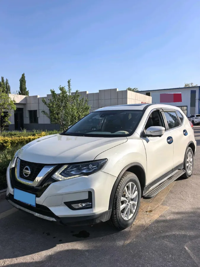 2020 Nissan X-Trail 2.0L 154HP L4 CVT,autocango,china used car exporter,china ev exporter,chinese used car exporter,chinese used ev exporter