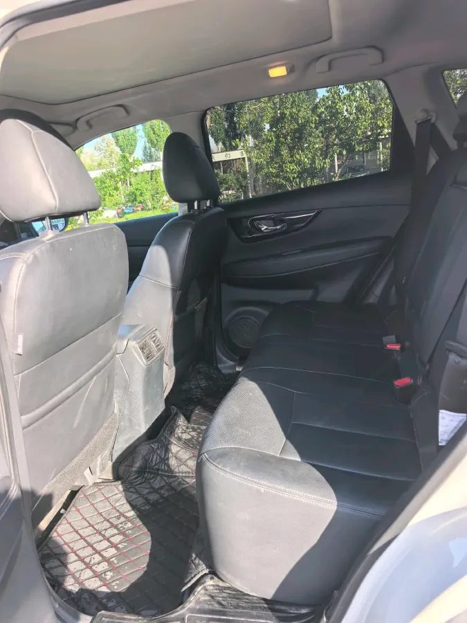 2020 Nissan X-Trail 2.0L 154HP L4 CVT,autocango,china used car exporter,china ev exporter,chinese used car exporter,chinese used ev exporter