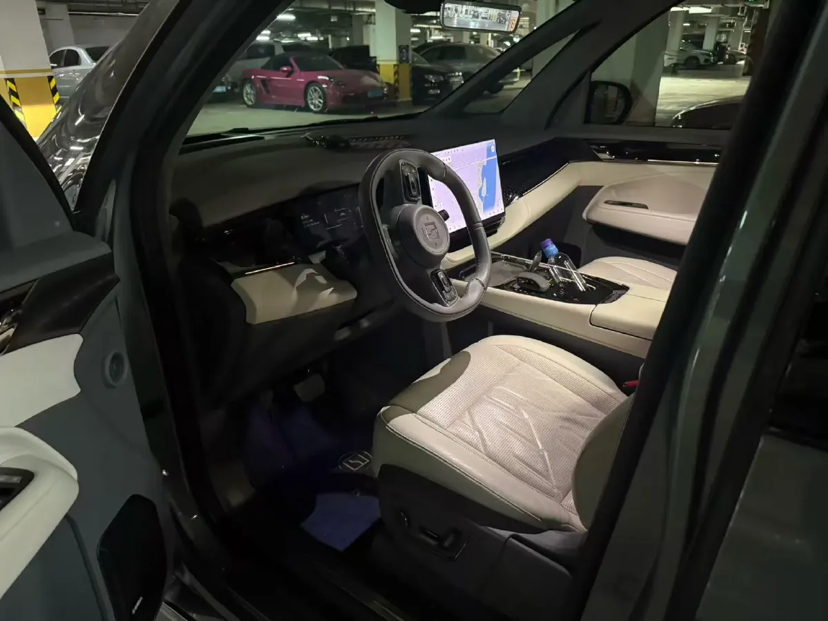 2024 Zeekr 009 BEV 108KWH,autocango,china used car exporter,china ev exporter,chinese used car exporter,chinese used ev exporter