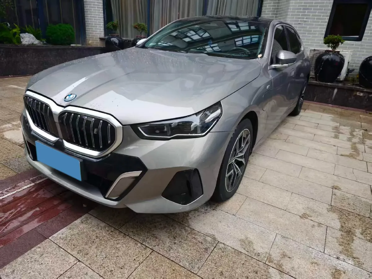 2024 BMW i5 BEV 79.05KWH,autocango,china used car exporter,china ev exporter,chinese used car exporter,chinese used ev exporter