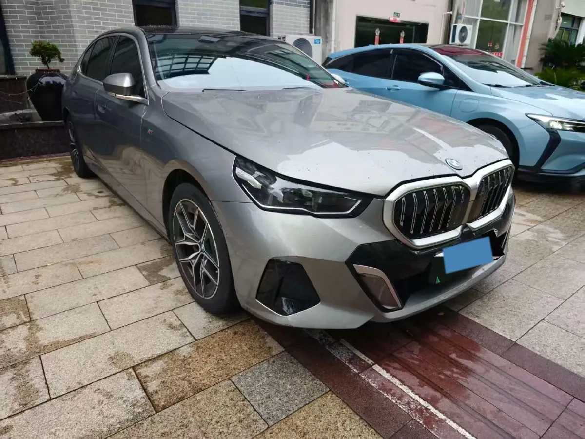 2024 BMW i5 BEV 79.05KWH,autocango,china used car exporter,china ev exporter,chinese used car exporter,chinese used ev exporter