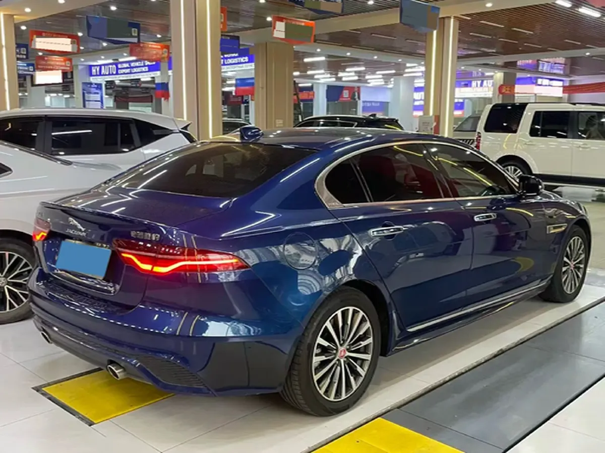 2021 Jaguar XEL 2.0T 200HP L4 8AT,autocango,china used car exporter,china ev exporter,chinese used car exporter,chinese used ev exporter