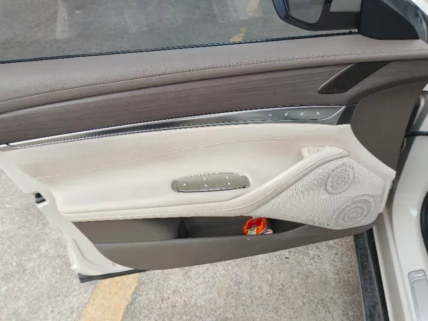 2022 IM L7 BEV 90KWH,autocango,china used car exporter,china ev exporter,chinese used car exporter,chinese used ev exporter