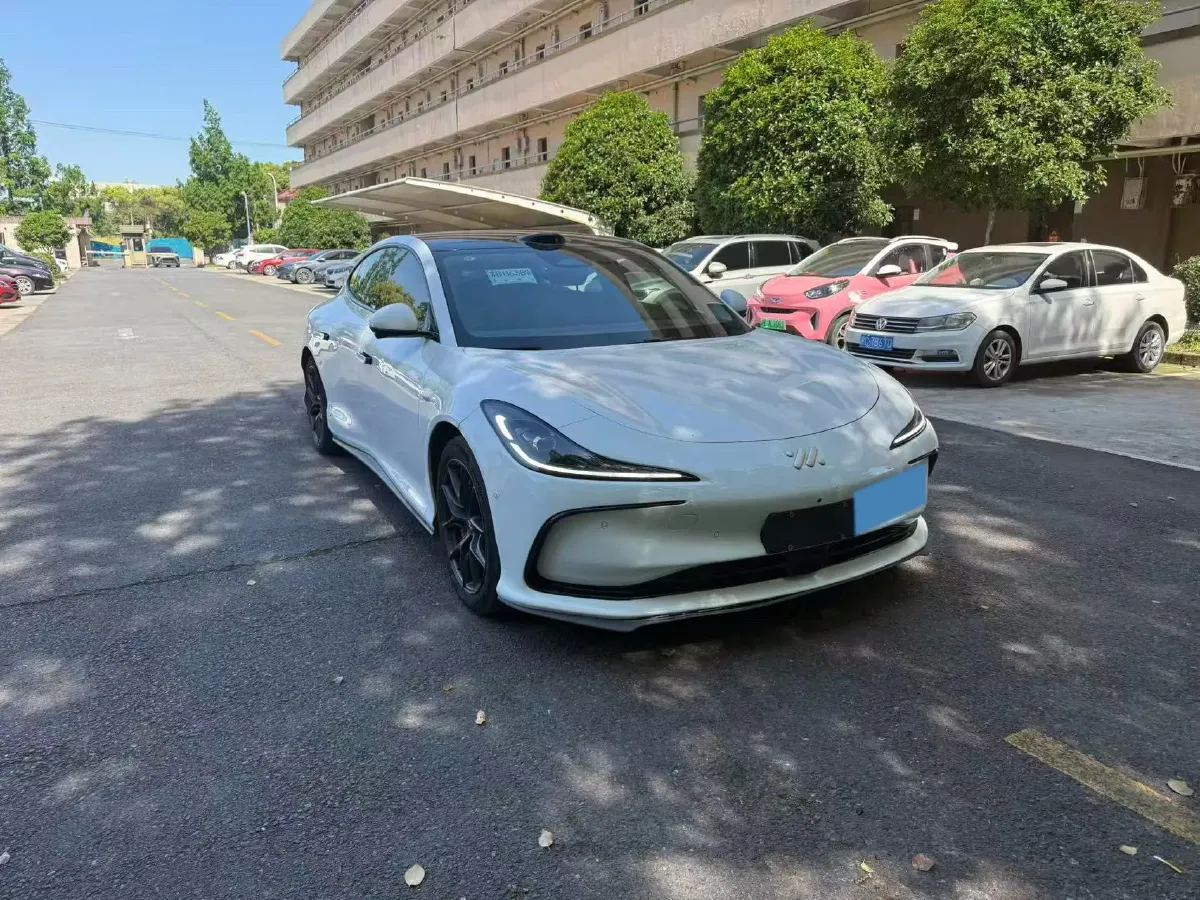 2024 IM L6 BEV 75KWH,autocango,china used car exporter,china ev exporter,chinese used car exporter,chinese used ev exporter