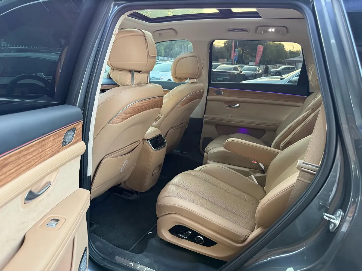 2022 Infiniti Q50L 2.0T 211HP L4 7AT,autocango,china used car exporter,china ev exporter,chinese used car exporter,chinese used ev exporter