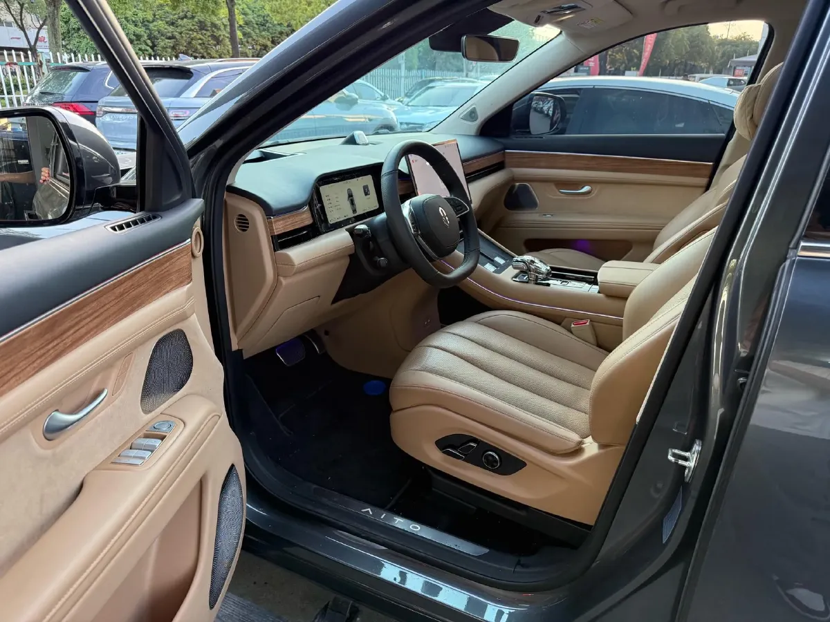 2022 Infiniti Q50L 2.0T 211HP L4 7AT,autocango,china used car exporter,china ev exporter,chinese used car exporter,chinese used ev exporter