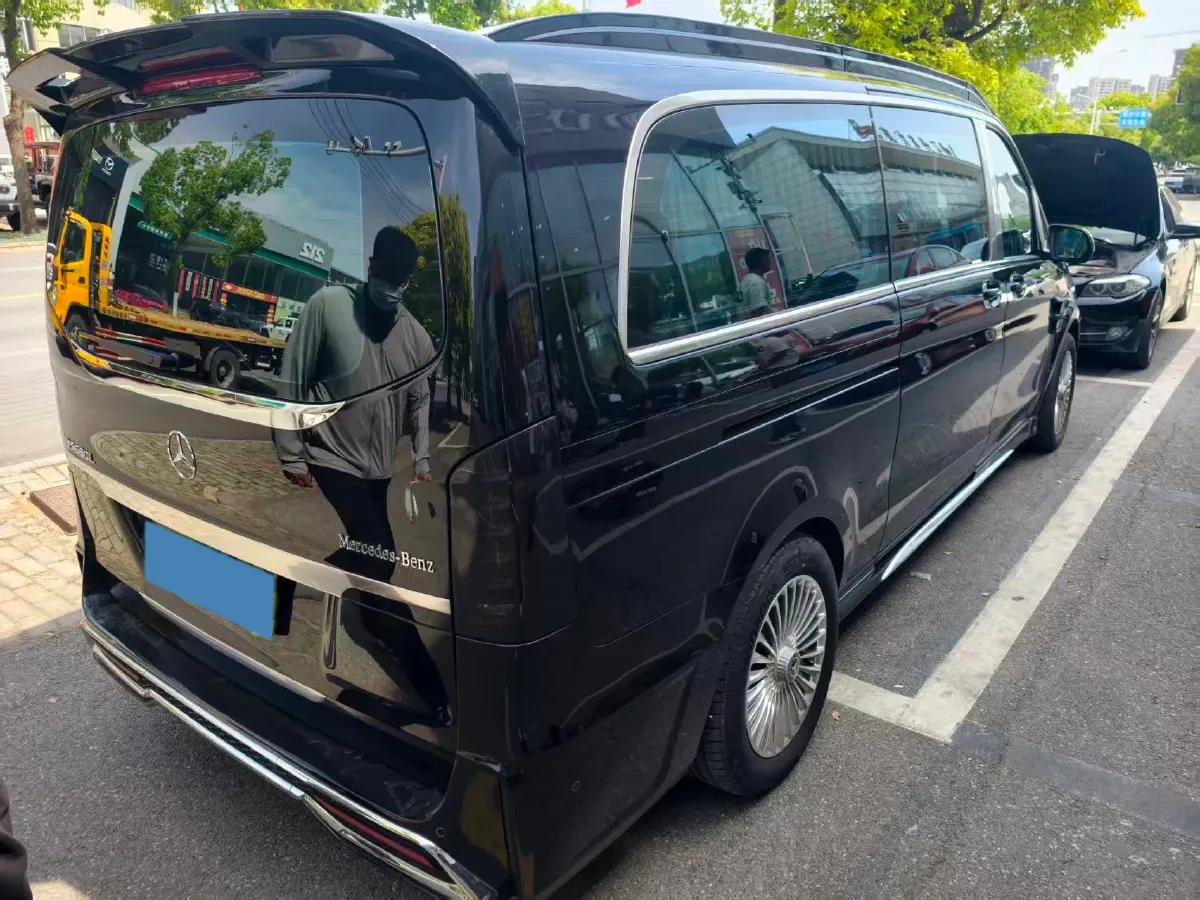 2023 Mercedes-Benz Vito 2.0T 211HP L4 9AT,autocango,china used car exporter,china ev exporter,chinese used car exporter,chinese used ev exporter