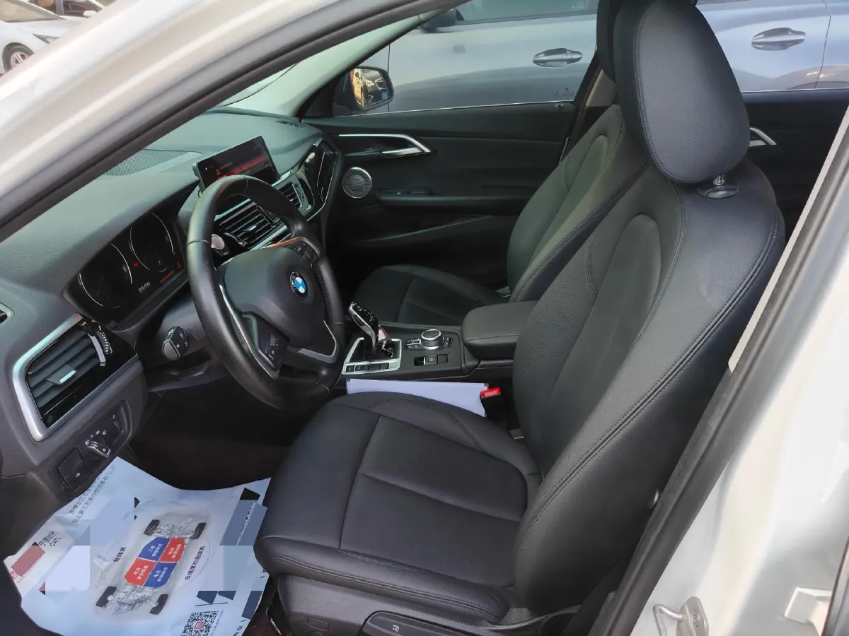 2020 BMW 1 Series 1.5T 140HP L3 7DCT,autocango,china used car exporter,china ev exporter,chinese used car exporter,chinese used ev exporter