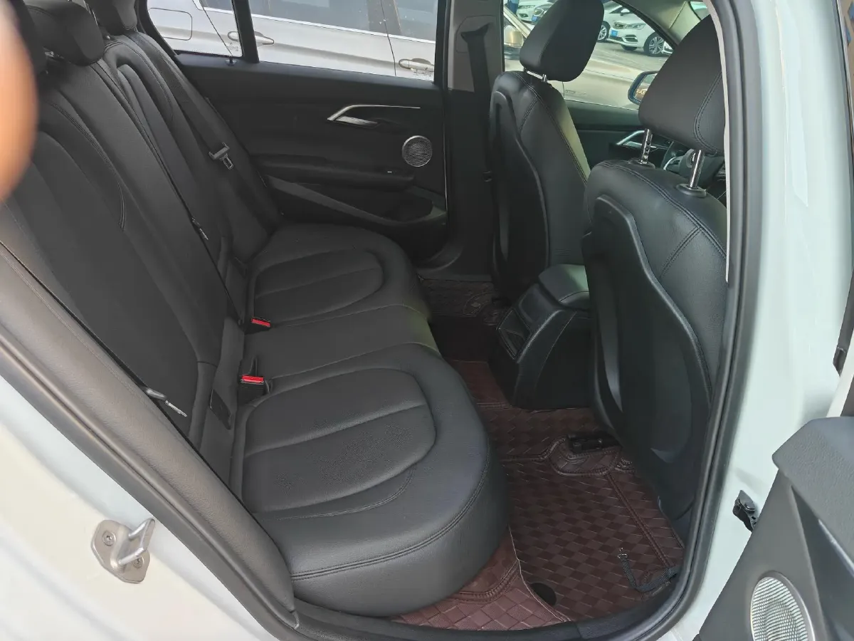 2020 BMW 1 Series 1.5T 140HP L3 7DCT,autocango,china used car exporter,china ev exporter,chinese used car exporter,chinese used ev exporter
