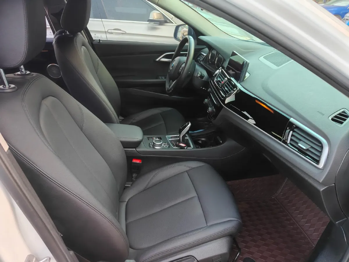 2020 BMW 1 Series 1.5T 140HP L3 7DCT,autocango,china used car exporter,china ev exporter,chinese used car exporter,chinese used ev exporter