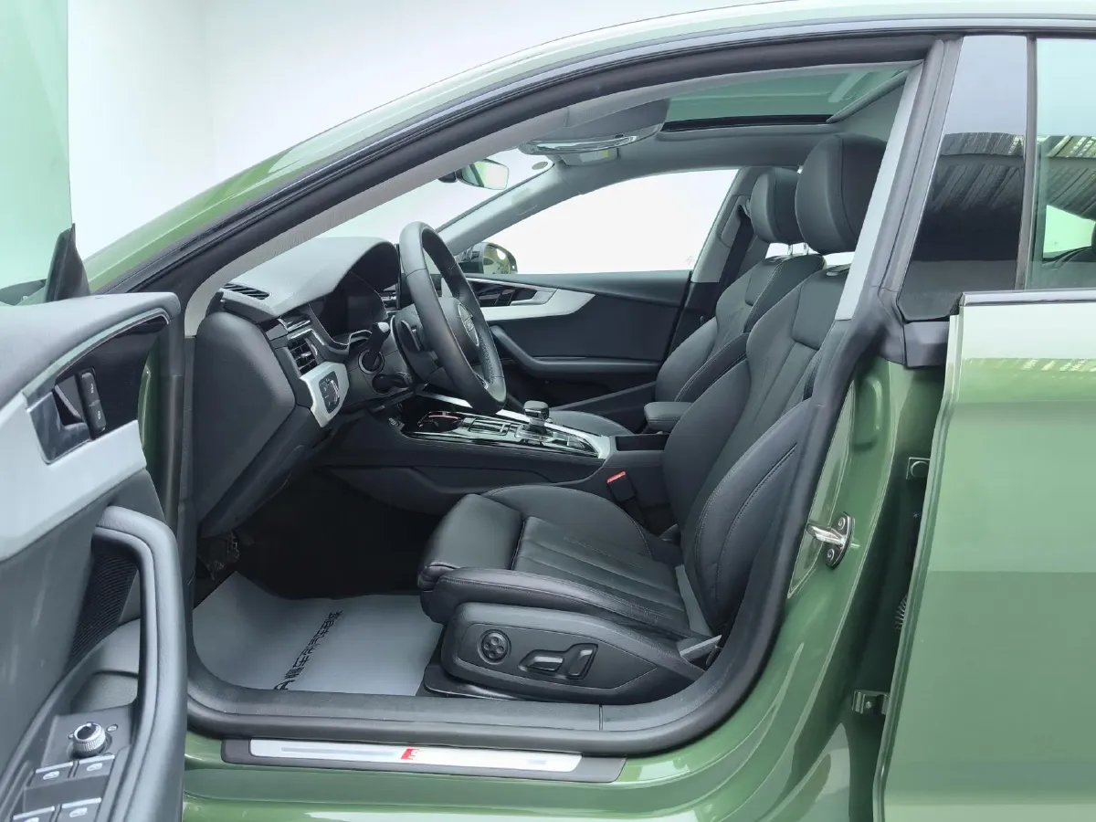 2024 Audi A5 2.0T 204HP L4 7DCT,autocango,china used car exporter,china ev exporter,chinese used car exporter,chinese used ev exporter