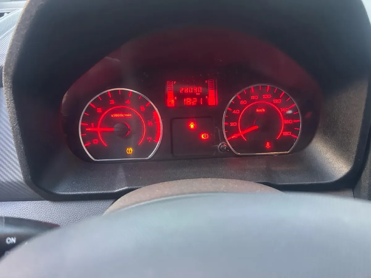 2021 WuLing ZhentTu 1.5L 99HP L4 5MT,autocango,china used car exporter,china ev exporter,chinese used car exporter,chinese used ev exporter