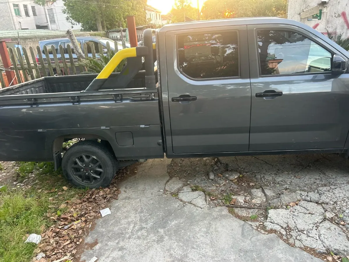 2021 WuLing ZhentTu 1.5L 99HP L4 5MT,autocango,china used car exporter,china ev exporter,chinese used car exporter,chinese used ev exporter