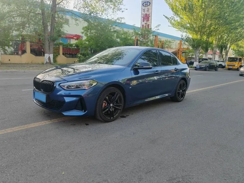 2021 BMW 1 Series 2.0T 192HP L4 7DCT,autocango,china used car exporter,china ev exporter,chinese used car exporter,chinese used ev exporter