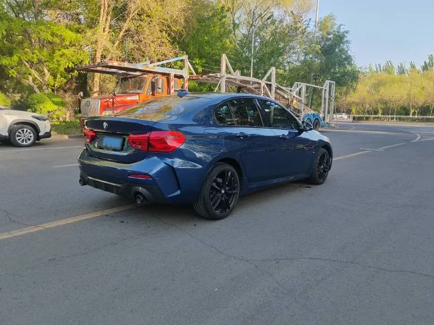2021 BMW 1 Series 2.0T 192HP L4 7DCT,autocango,china used car exporter,china ev exporter,chinese used car exporter,chinese used ev exporter