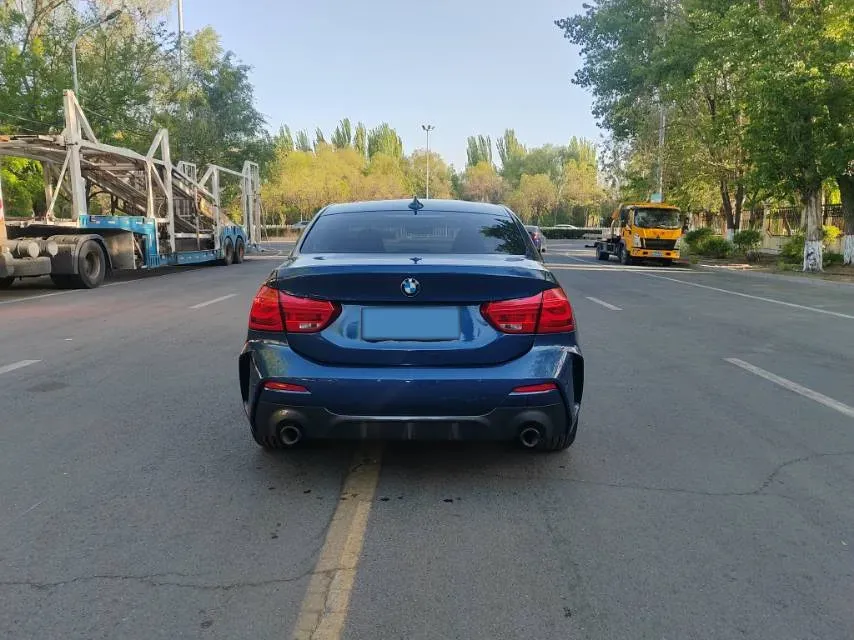 2021 BMW 1 Series 2.0T 192HP L4 7DCT,autocango,china used car exporter,china ev exporter,chinese used car exporter,chinese used ev exporter
