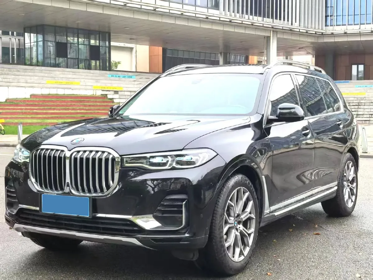 2021 BMW X7 3.0T 340HP L6 8AT,autocango,china used car exporter,china ev exporter,chinese used car exporter,chinese used ev exporter