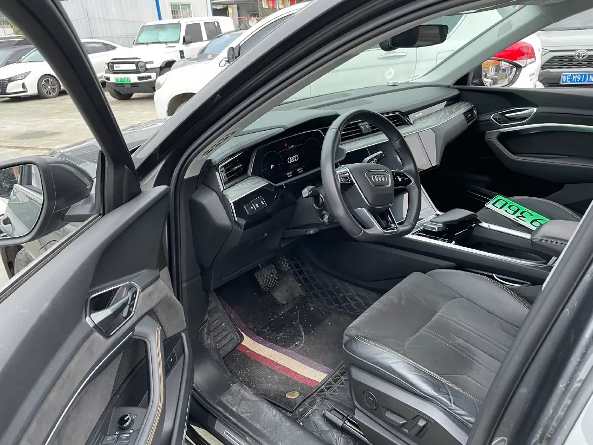 2021 Audi e-tron BEV 96.7KWH,autocango,china used car exporter,china ev exporter,chinese used car exporter,chinese used ev exporter