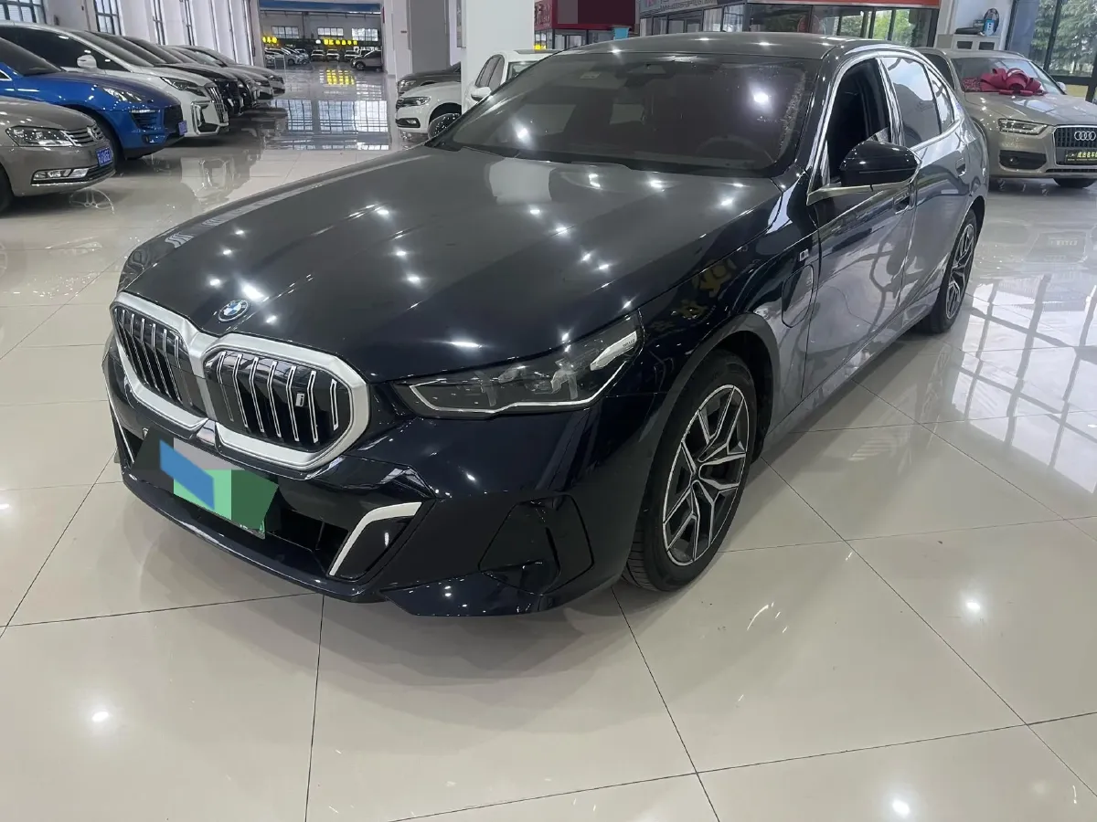 2025 BMW i5 BEV 96.96KWH,autocango,china used car exporter,china ev exporter,chinese used car exporter,chinese used ev exporter