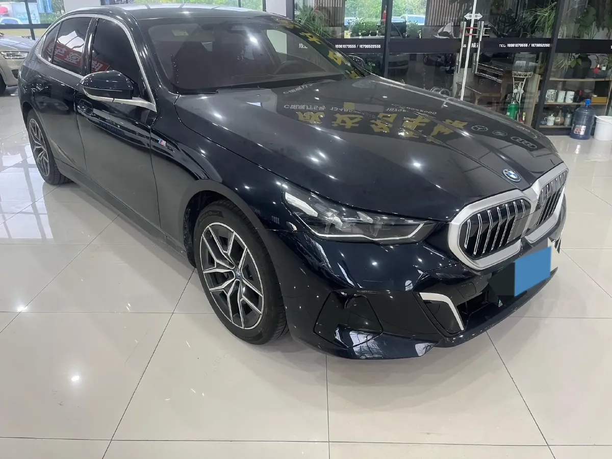 2025 BMW i5 BEV 96.96KWH,autocango,china used car exporter,china ev exporter,chinese used car exporter,chinese used ev exporter