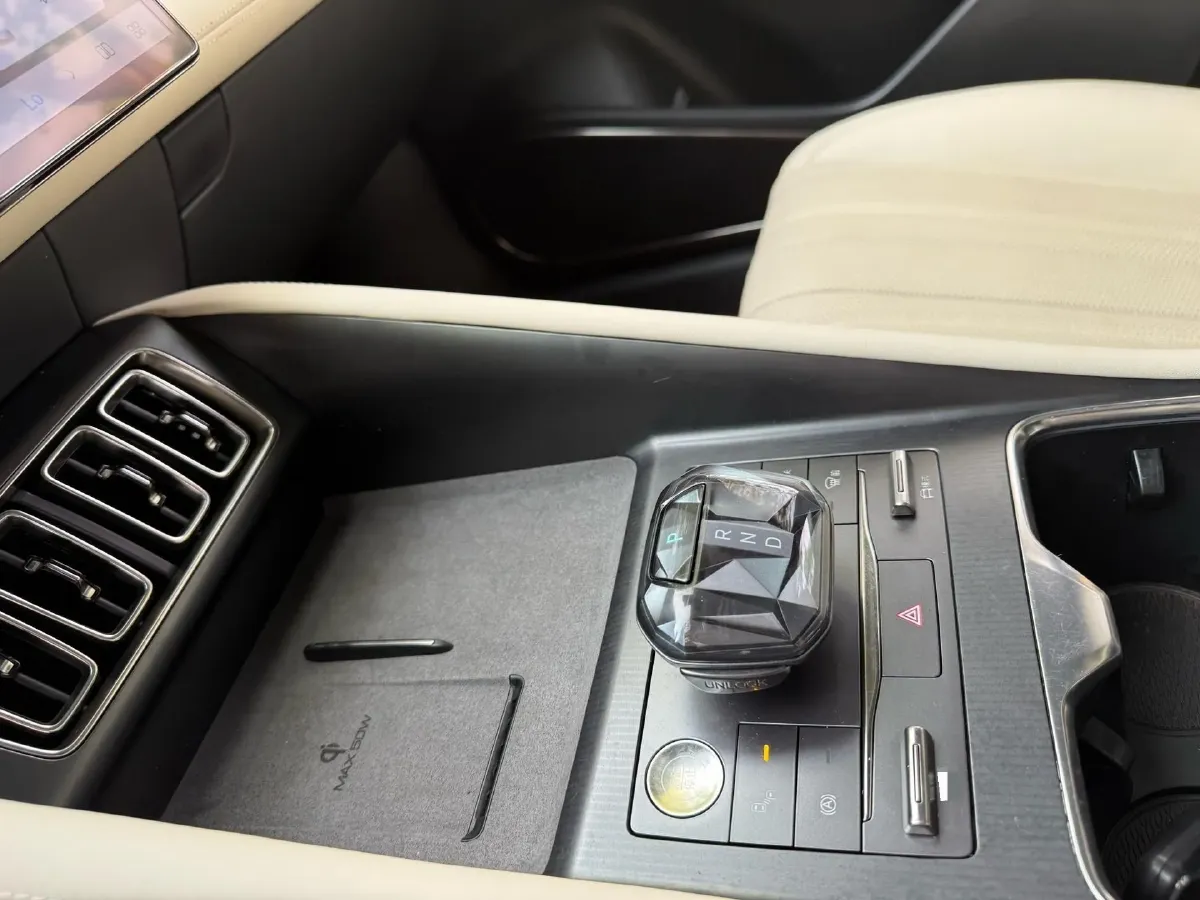 2024 BYD SongL EV BEV 71.8KWH,autocango,china used car exporter,china ev exporter,chinese used car exporter,chinese used ev exporter