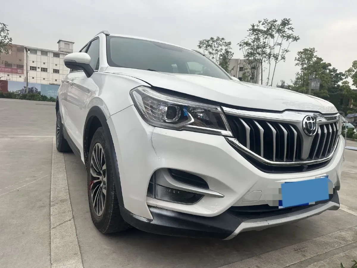2018 Brilliance Auto V6 1.5T 150HP L4 7DCT,autocango,china used car exporter,china ev exporter,chinese used car exporter,chinese used ev exporter