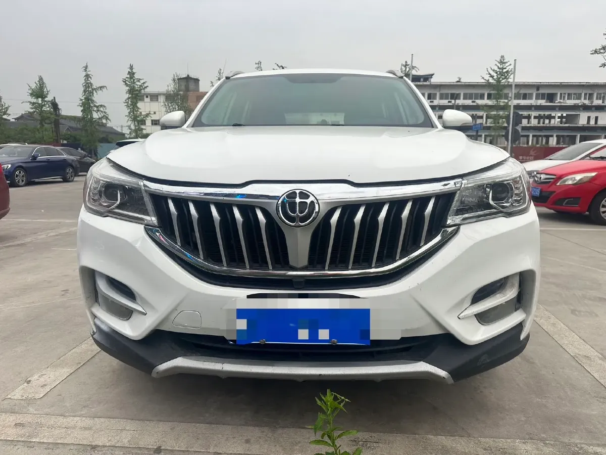 2018 Brilliance Auto V6 1.5T 150HP L4 7DCT,autocango,china used car exporter,china ev exporter,chinese used car exporter,chinese used ev exporter