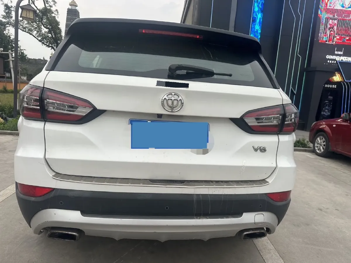 2018 Brilliance Auto V6 1.5T 150HP L4 7DCT,autocango,china used car exporter,china ev exporter,chinese used car exporter,chinese used ev exporter
