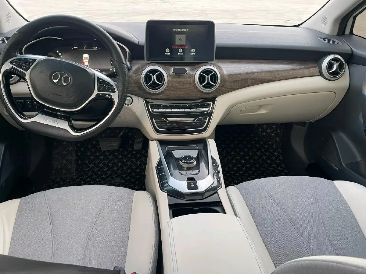2018 BeiJing Auto EU5 BEV 53.66KWH,autocango,china used car exporter,china ev exporter,chinese used car exporter,chinese used ev exporter