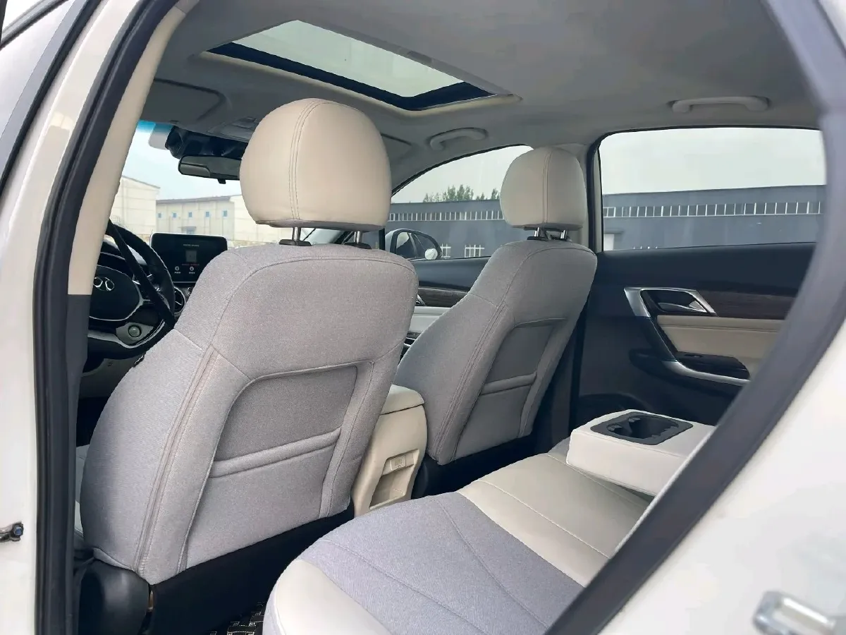 2018 BeiJing Auto EU5 BEV 53.66KWH,autocango,china used car exporter,china ev exporter,chinese used car exporter,chinese used ev exporter