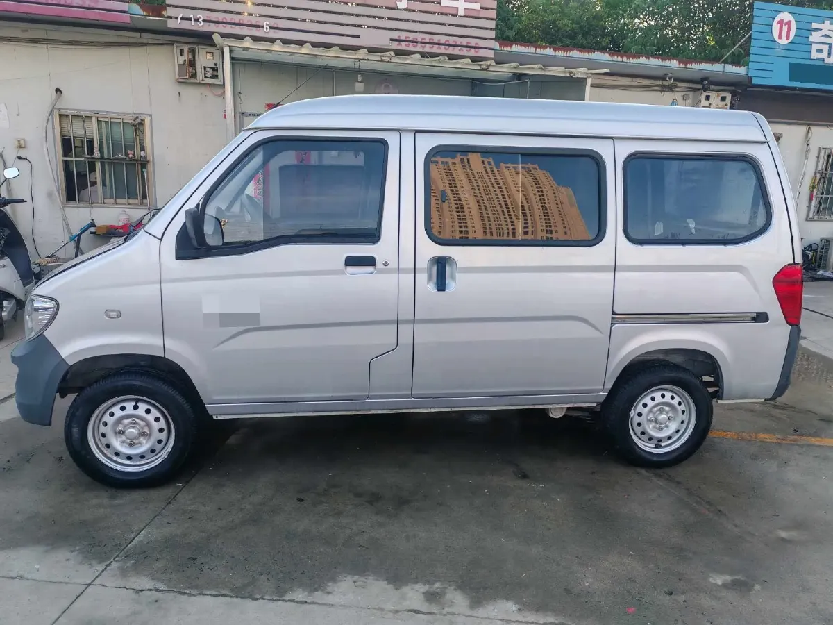 2020 WuLing ZhiGuang 1.2L 76HP L4 5MT,autocango,china used car exporter,china ev exporter,chinese used car exporter,chinese used ev exporter