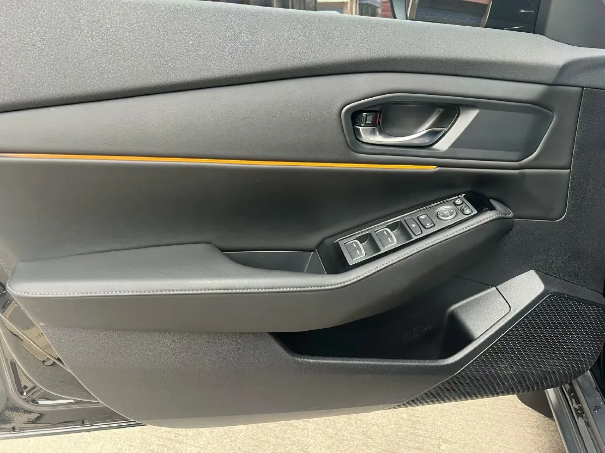 2023 Dongfeng PaLaSuo 2.0T 228HP L4 8AT,autocango,china used car exporter,china ev exporter,chinese used car exporter,chinese used ev exporter
