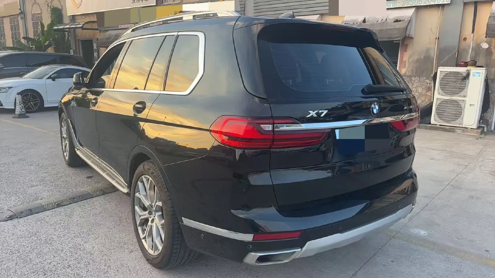 2020 BMW X7 3.0T 340HP L6 8AT,autocango,china used car exporter,china ev exporter,chinese used car exporter,chinese used ev exporter
