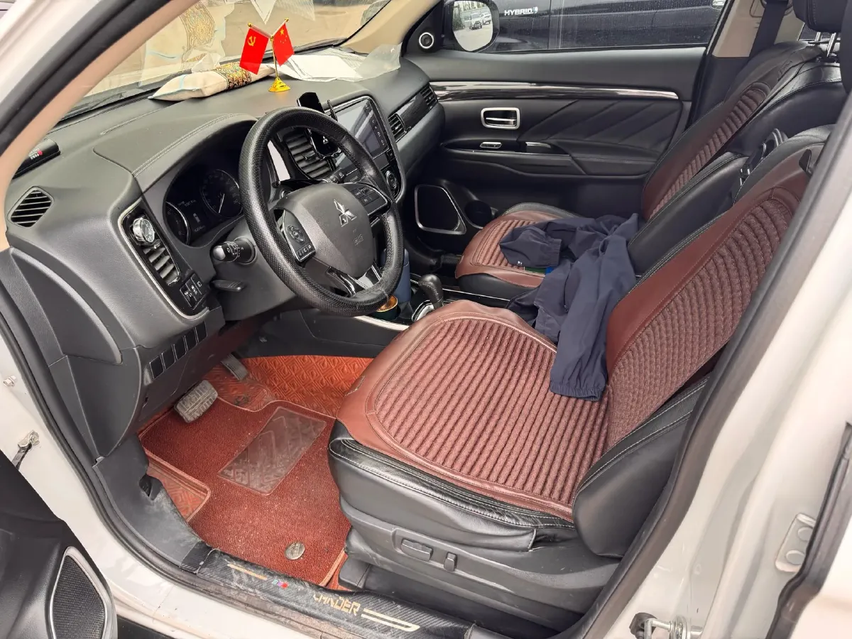 2019 Mitsubishi Outlander 2.0L 166HP L4 CVT,autocango,china used car exporter,china ev exporter,chinese used car exporter,chinese used ev exporter