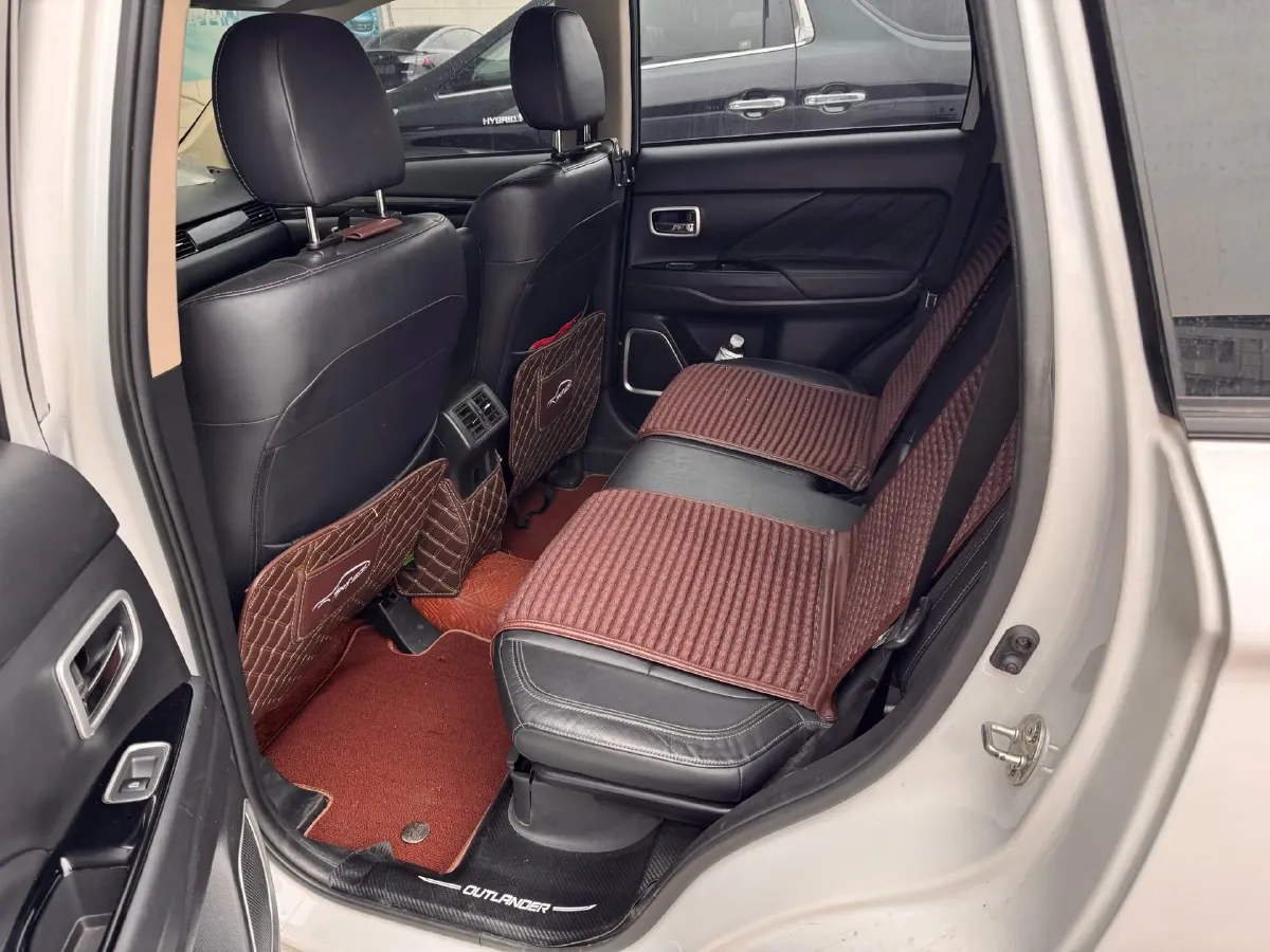 2019 Mitsubishi Outlander 2.0L 166HP L4 CVT,autocango,china used car exporter,china ev exporter,chinese used car exporter,chinese used ev exporter