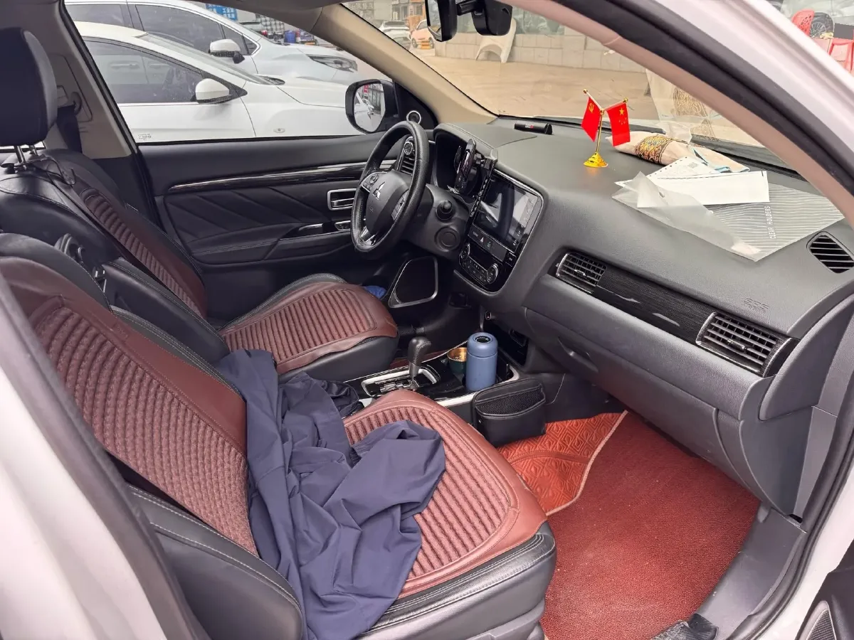 2019 Mitsubishi Outlander 2.0L 166HP L4 CVT,autocango,china used car exporter,china ev exporter,chinese used car exporter,chinese used ev exporter