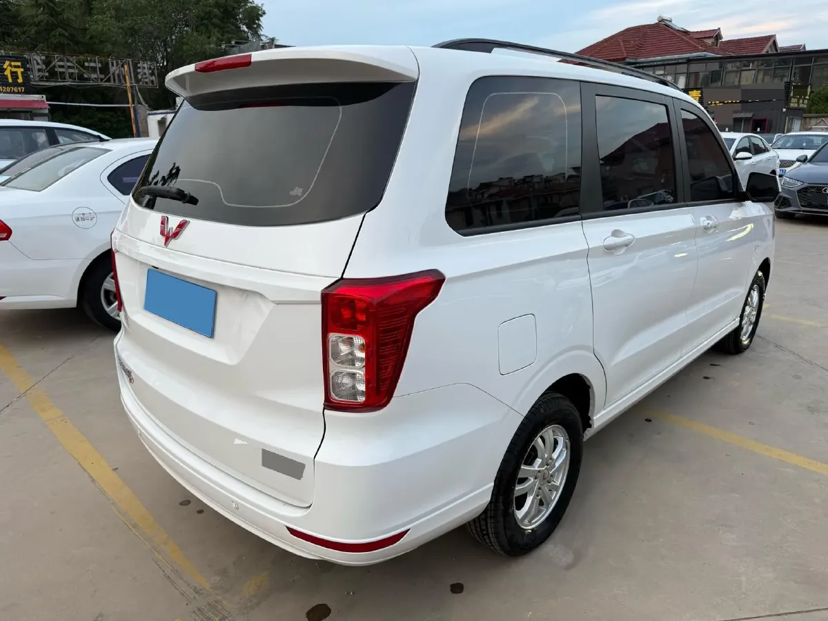 2021 Yema SiPaiKa 1.5L 109HP L4 5MT,autocango,china used car exporter,china ev exporter,chinese used car exporter,chinese used ev exporter