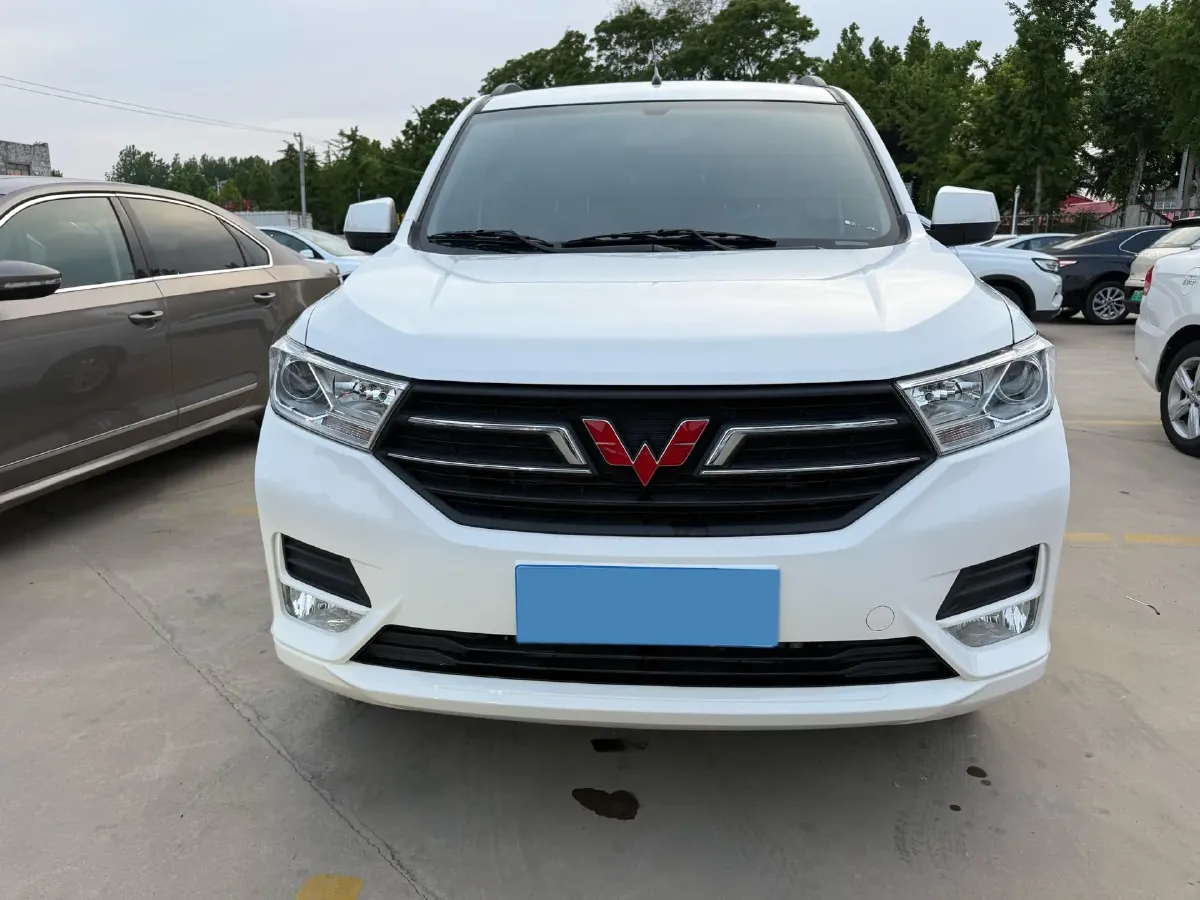 2021 Yema SiPaiKa 1.5L 109HP L4 5MT,autocango,china used car exporter,china ev exporter,chinese used car exporter,chinese used ev exporter