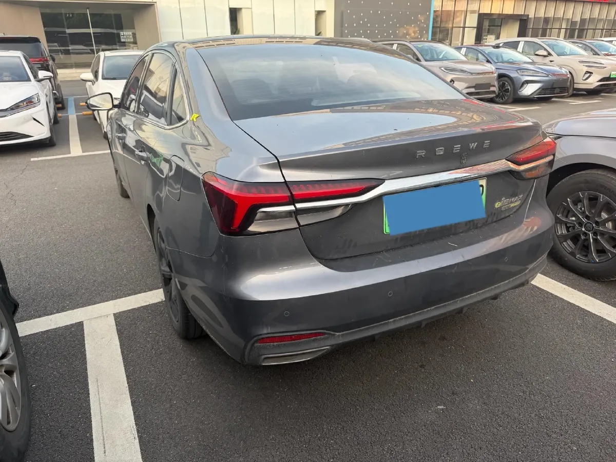 2020 Roewe i6 MAX 1.5T 169HP L4 AMT PHEV,autocango,china used car exporter,china ev exporter,chinese used car exporter,chinese used ev exporter