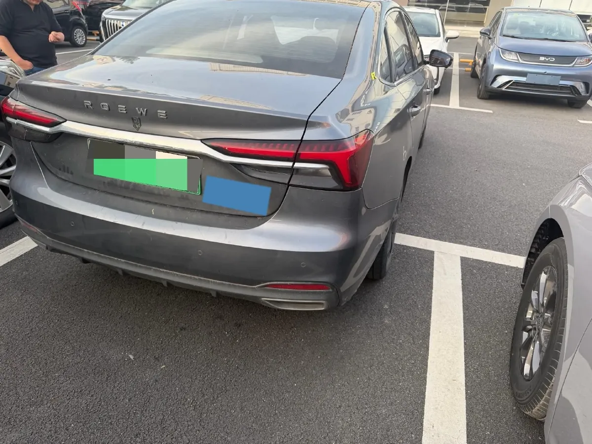 2020 Roewe i6 MAX 1.5T 169HP L4 AMT PHEV,autocango,china used car exporter,china ev exporter,chinese used car exporter,chinese used ev exporter