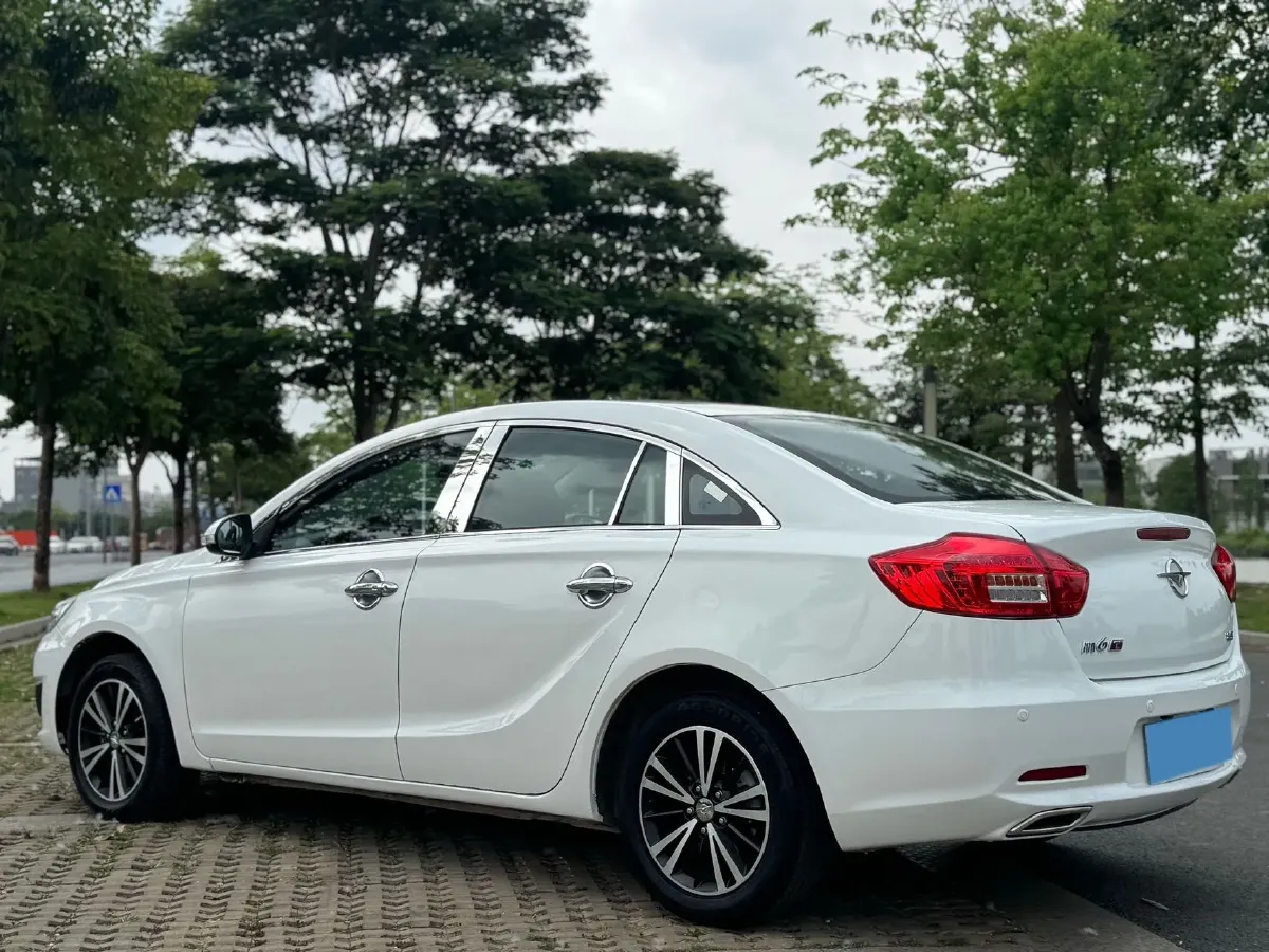 2017 HaiMa M6 1.5T 163HP L4 CVT,autocango,china used car exporter,china ev exporter,chinese used car exporter,chinese used ev exporter