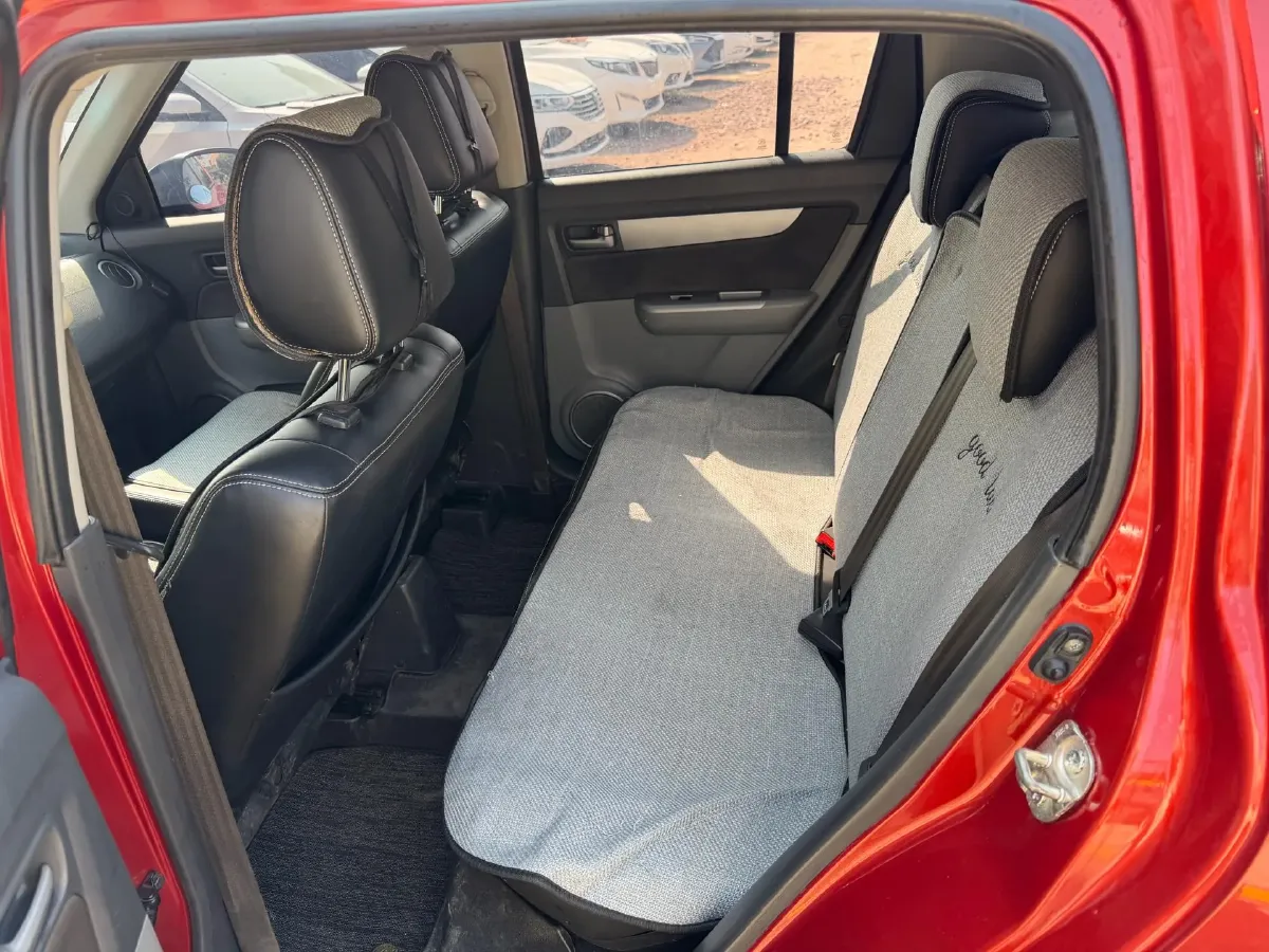 2015 LiFan 720 1.8L 133HP L4 CVT,autocango,china used car exporter,china ev exporter,chinese used car exporter,chinese used ev exporter