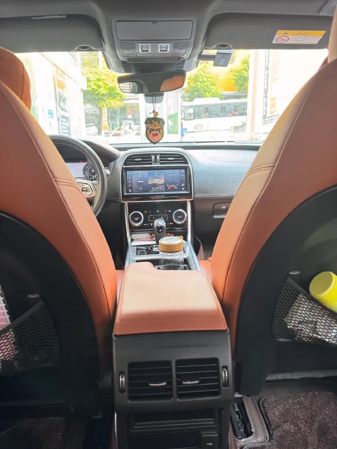 2021 Jaguar XEL 2.0T 250HP L4 8AT,autocango,china used car exporter,china ev exporter,chinese used car exporter,chinese used ev exporter