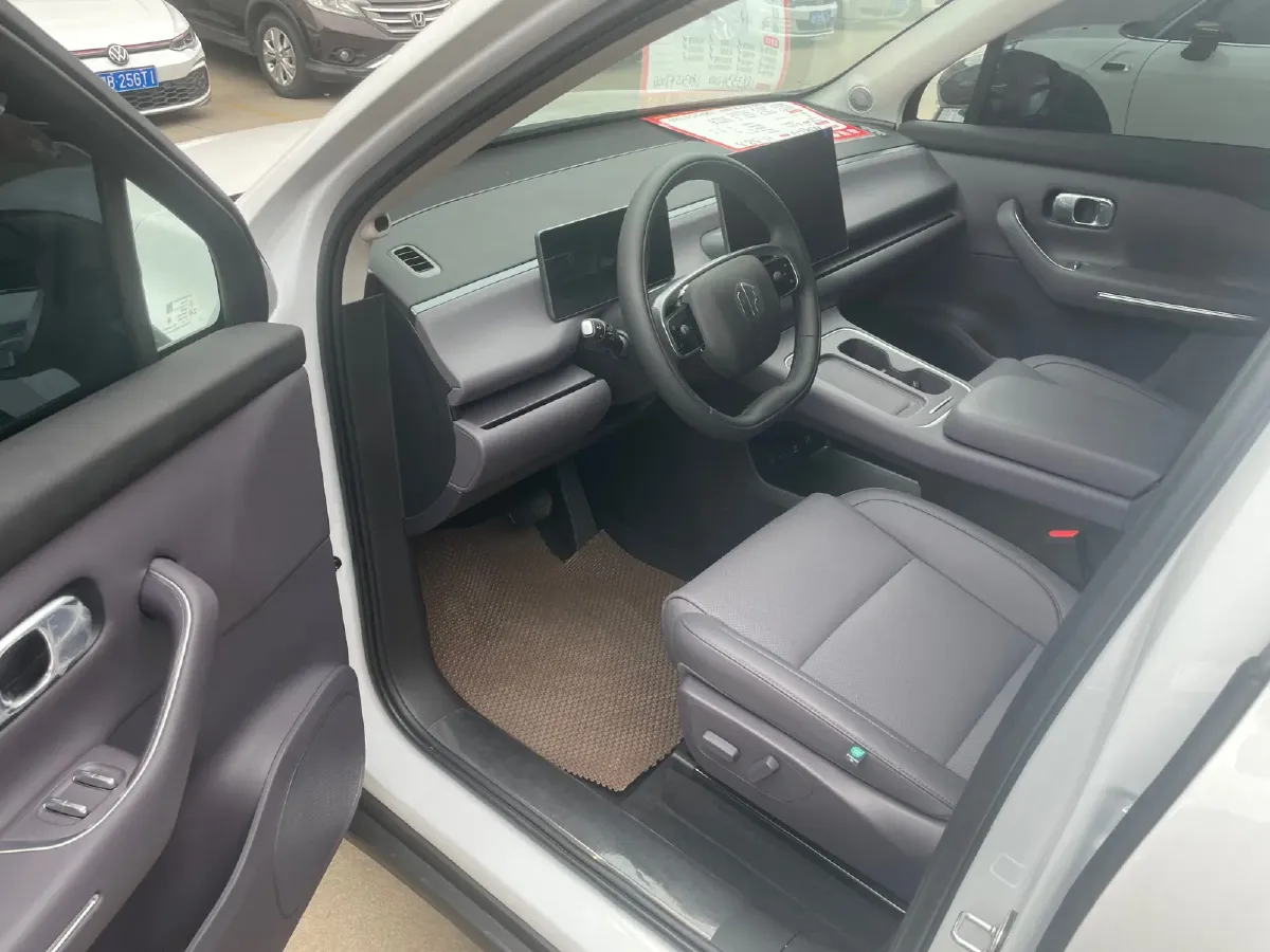 2026 Leapmotor C10 1.5L 95HP L4 REEV,autocango,china used car exporter,china ev exporter,chinese used car exporter,chinese used ev exporter