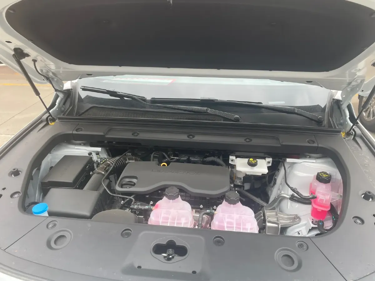 2026 Leapmotor C10 1.5L 95HP L4 REEV,autocango,china used car exporter,china ev exporter,chinese used car exporter,chinese used ev exporter